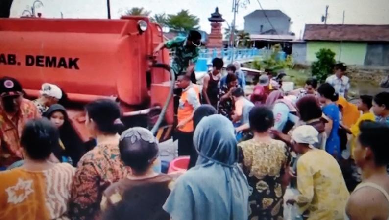 Ratusan Desa Di Demak Krisis Air Bersih Terdampak Kemarau Ekstrem