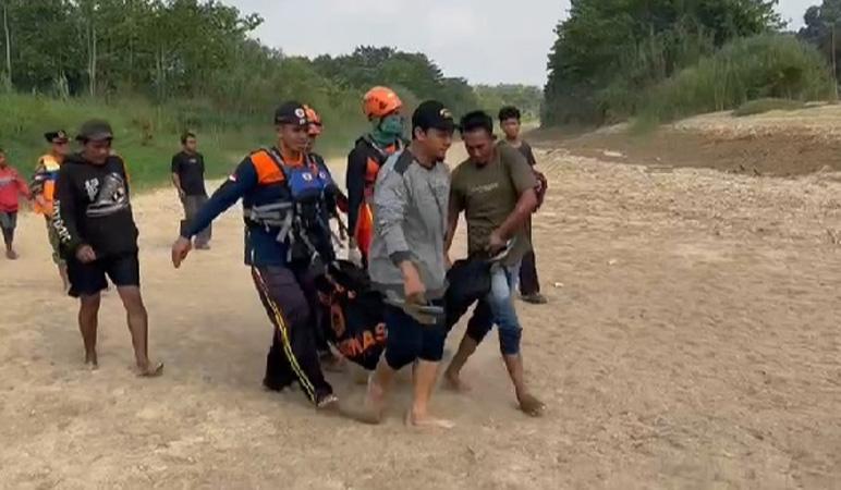 Remaja yang Hanyut Terbawa Arus Sungai Batanghari Jambi Ditemukan Tewas