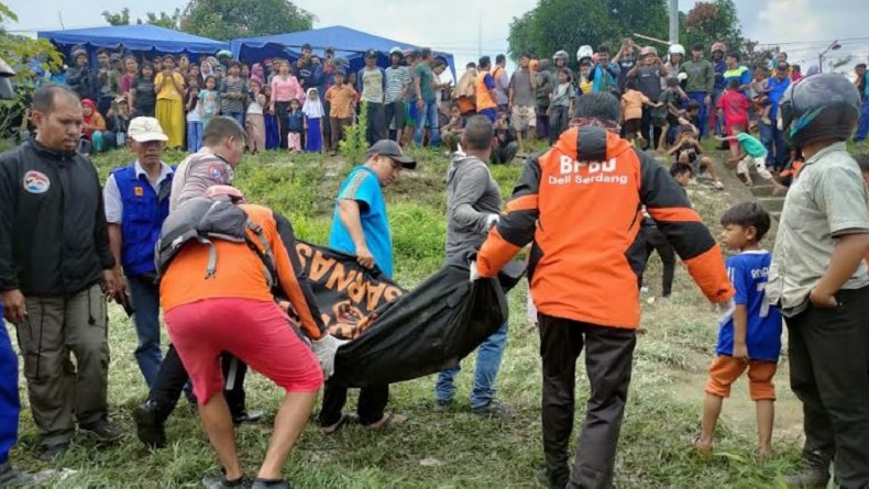 Jatuh saat Buang Sampah, Perempuan di Deliserdang Tewas Terseret Arus Sungai Deli