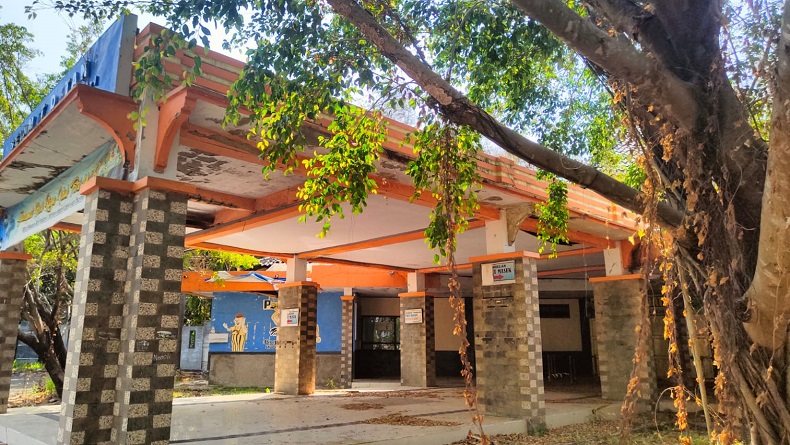 Dulu Sempat Hits, Objek Wisata Waterboom Bojongsari Indramayu Kini Terbengkalai 