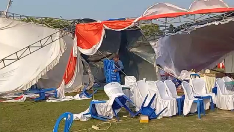 Tenda di Acara Bulaga Jombang Porak-poranda Diterjang Angin Kencang