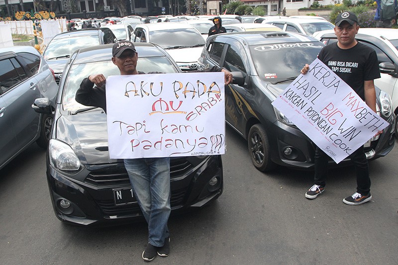 Ratusan Driver Taksi Online Mogok Massal di Malang - Bagian 1