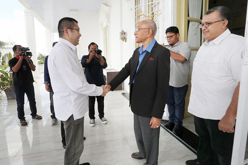 Momen Hangat Pertemuan HT dan Wali Nanggroe Aceh Tengku Malik Mahmud Al Haythar - Bagian 2