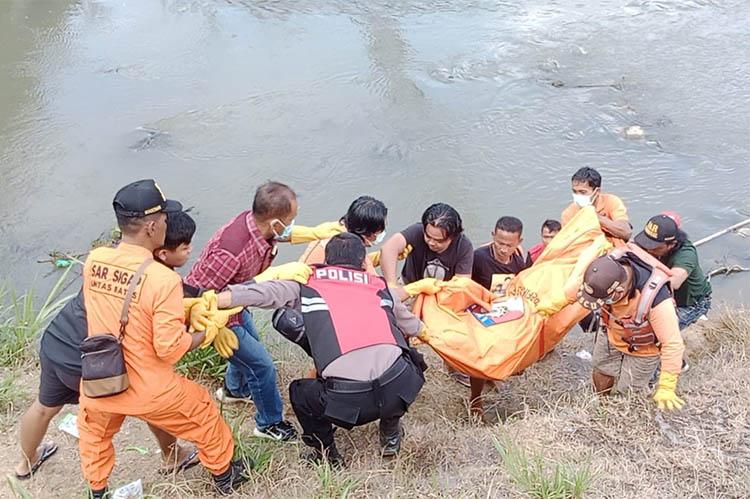 Kulonprogo Geger Mayat Pria Bertato Ditemukan Di Bawah Jembatan Giripeni 3211