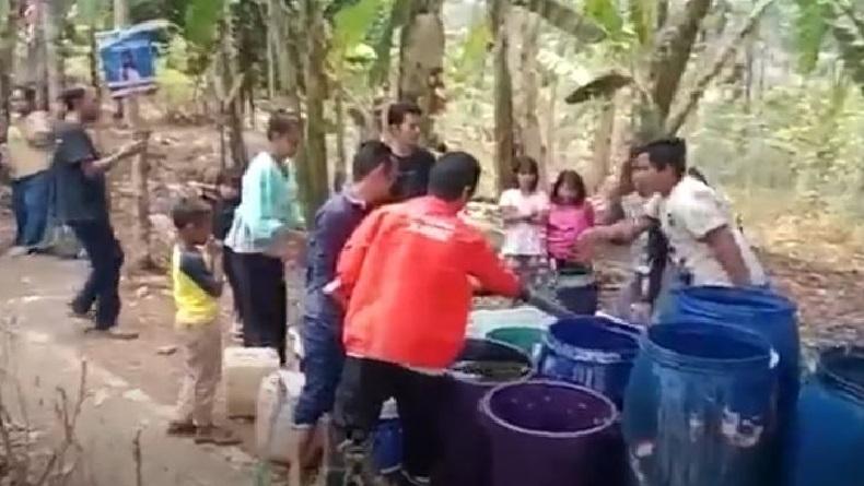 Bacaleg Dini Marlina Bantu Air Bersih ke Warga Cipageran Cimahi, Wujud Partai Perindo Peduli Rakyat