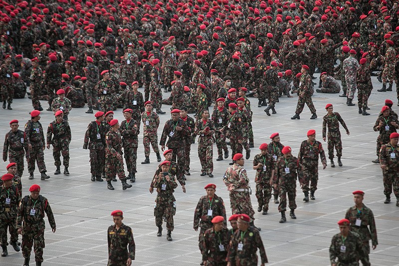 Jokowi Disambut Pasukan Baret Merah Kokam Muhammadiyah - Bagian 3