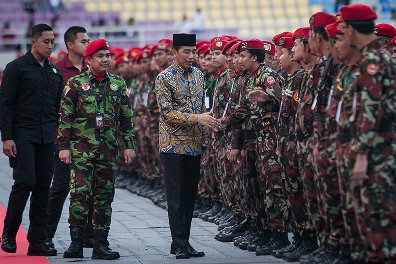 Jokowi Disambut Pasukan Baret Merah Kokam Muhammadiyah - Bagian 2
