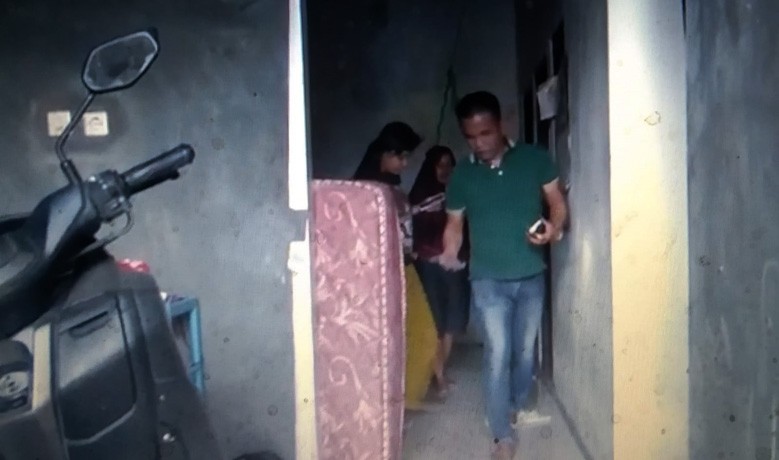  Polusi Udara, Ratusan Rumah di Kalitengah Demak Penuh Debu Hitam Sisa Produksi Pabrik