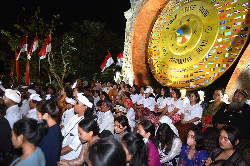 Peringatan Hari Perdamaian Internasional di Bali - Bagian 1