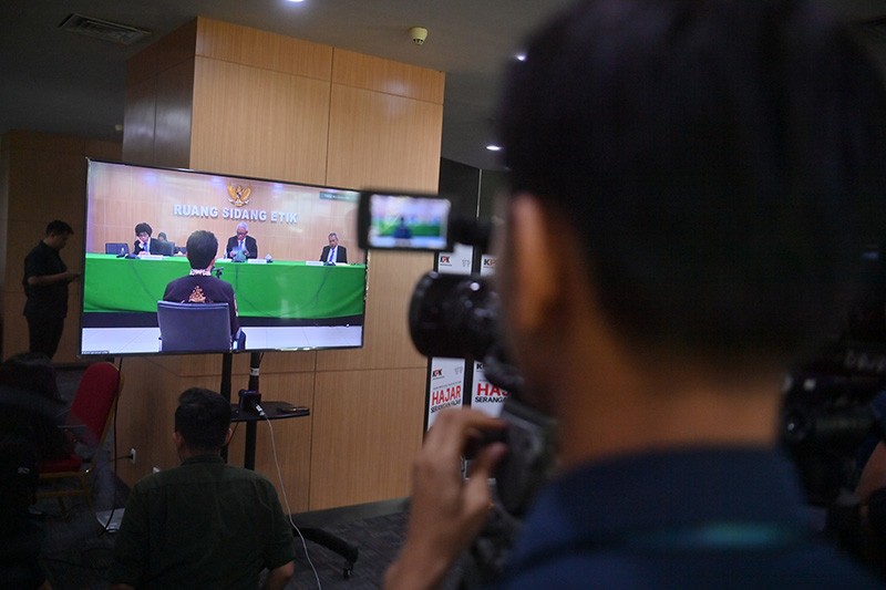 Tok! Wakil Ketua KPK Johanis Tanak Dinyatakan Tidak Melanggar Kode Etik - Bagian 2