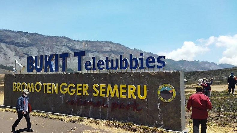 Kerugian Kebakaran Gunung Bromo gegara Flare Pasangan Prewedding Capai Rp5,4 Miliar