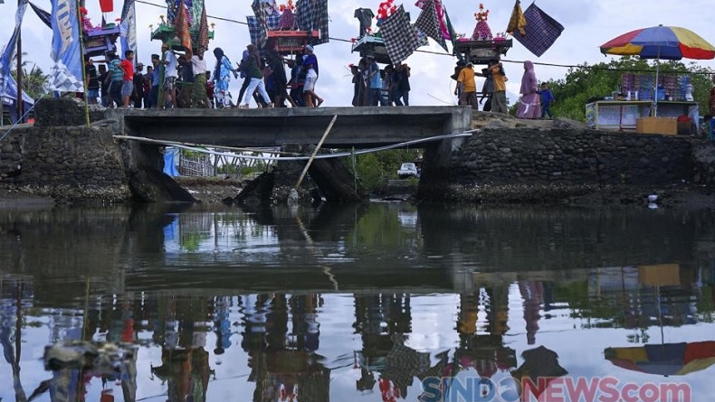 title Sejarah Maudu Lompoa, Tradisi Maulid Nabi di Takalar Dimulai Datangnya Syekh Jalaluddin Sejarah Maudu Lompoa, Tradisi Maulid Nabi di Takalar Dimulai Datangnya Syekh Jalaluddin