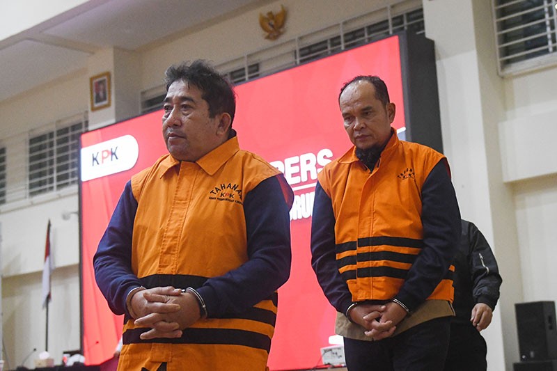 Tampang Tersangka Kasus Dugaan Korupsi Pembangunan Gereja Kingmi Ditahan KPK - Bagian 3