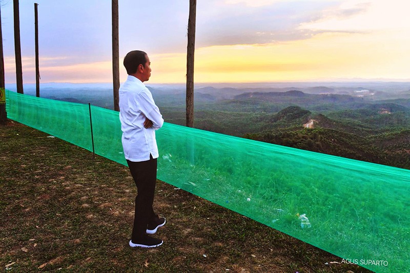 Presiden Jokowi Mengawali Pagi dengan Melihat Pembangunan IKN dari Atas Bukit - Bagian 1