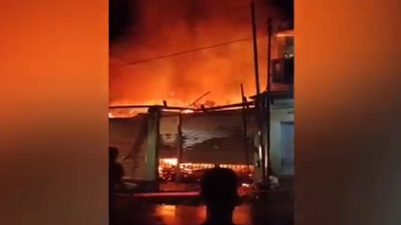 2 Rumah dan 1 Warung Ludes Terbakar di Plered Purwakarta, Diduga Korsleting Listrik