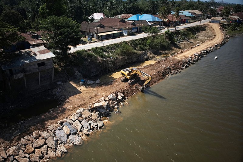 Abrasi Sungai Pohara Meluas Disebabkan Material Pasir Diambil Warga Setempat - Bagian 2
