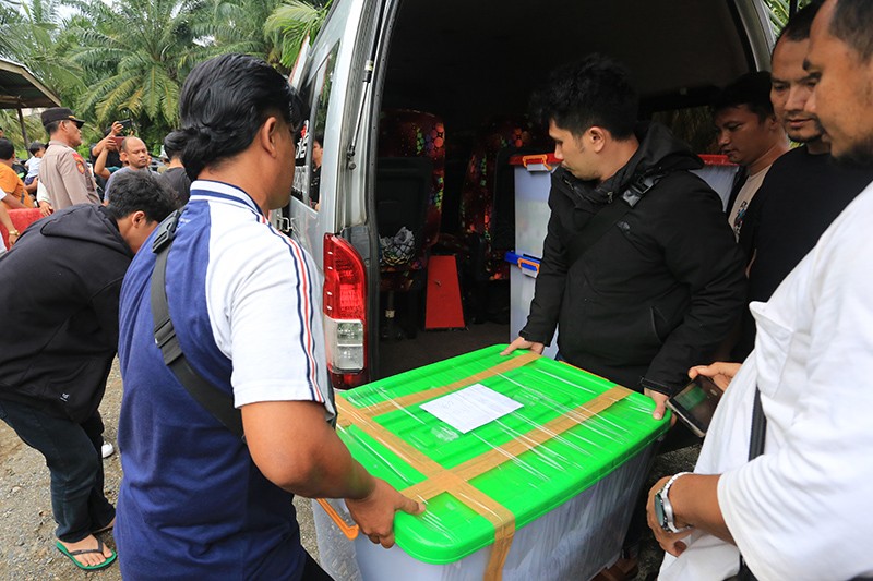 Polda Metro Jaya Gerebek Rumah Berisi 165 Kg Sabu di Desa Ujong Drien Aceh Barat - Bagian 3