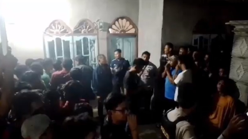 Ratusan Warga Kepung Rumah yang Amankan Pelaku Perampokan di Asahan