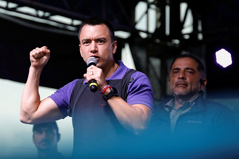 Potret Calon Presiden Pakai Rompi Anti Peluru saat Kampanye - Bagian 1