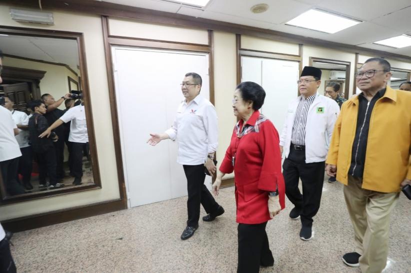 Foto-Foto Kekompakan Ketua Umum Partai Pendukung Ganjar Pranowo - Bagian 4