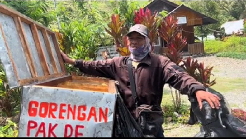 Viral Penjual Gorengan di Papua Beromzet Rp1,5 Juta per Hari, Gaji PNS Kalah 