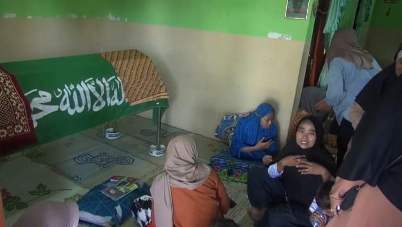 2 Korban Tewas Kebakaran Warteg Duri Pulo Gambir Jakpus Dimakamkan di Tegal