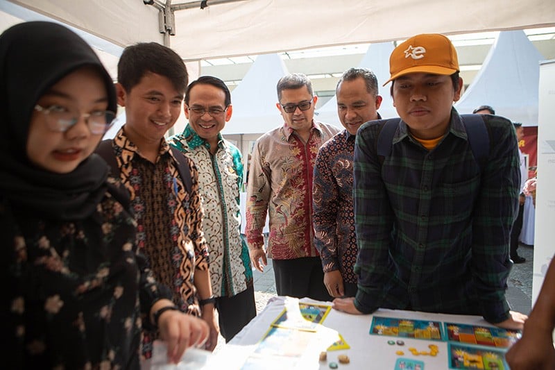 OJK Dorong Peningkatan Literasi dan Inklusi Keuangan Syariah - Bagian 3