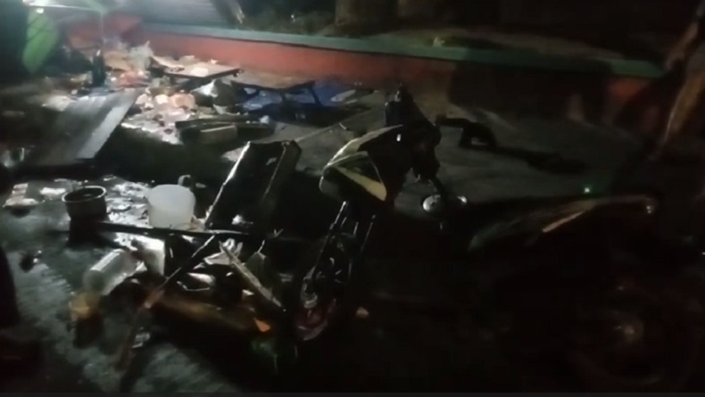 Kecelakaan di Jombang Hari Ini, Fortuner Tabrak Gerobak Pedagang dan 2 Motor hingga Ringsek