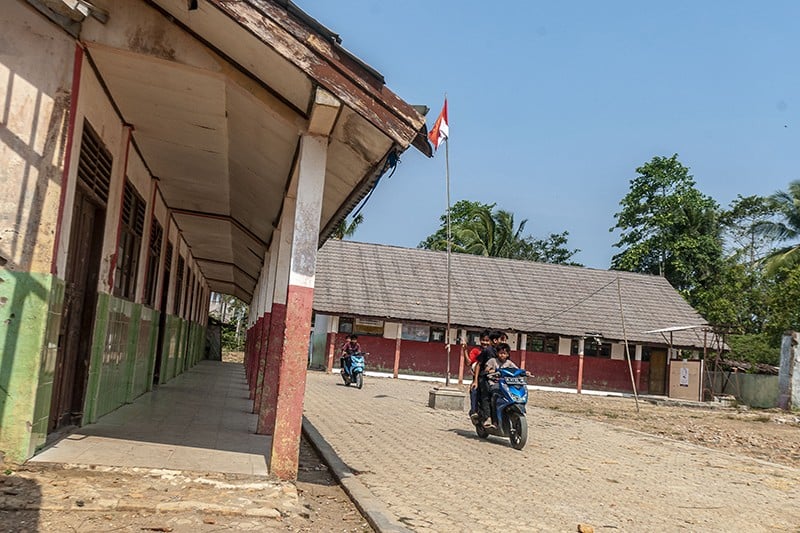 4 Sekolah Digusur Pembangunan Tol Serang-Panimbang, Belum Ada Bangunan Pengganti - Bagian 2