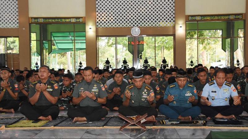 Sambut HUT Ke-78 TNI, Kodam IV Diponegoro Gelar Doa Bersama Di Beberapa ...