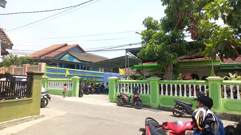 title Mahasiswi UMY Tewas Usai Lompat dari Lantai 4 Asrama Akan Dimakamkan di Bandarlampung Mahasiswi UMY Tewas Usai Lompat dari Lantai 4 Asrama Akan Dimakamkan di Bandarlampung