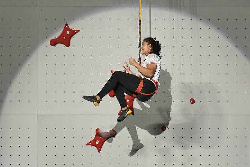 Ekspresi Atlet Panjat Tebing Indonesia Desak Made Raih Medali Emas Asian Games - Bagian 1