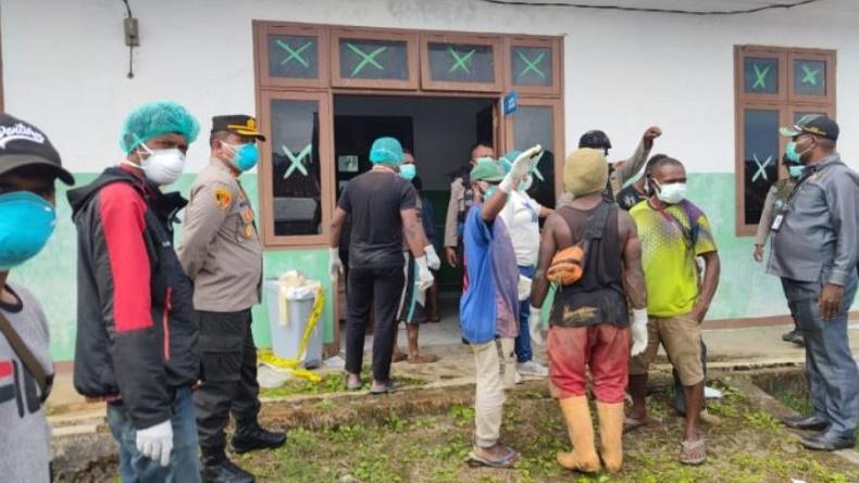 Jenazah 5 Anggota KKB Diserahkan ke Pemkab Pegunungan Bintang, Langsung Dimakamkan