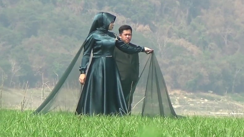 title Calon Pengantin di Purwakarta Manfaatkan Waduk Jatiluhur Kering untuk Prewedding Calon Pengantin di Purwakarta Manfaatkan Waduk Jatiluhur Kering untuk Prewedding