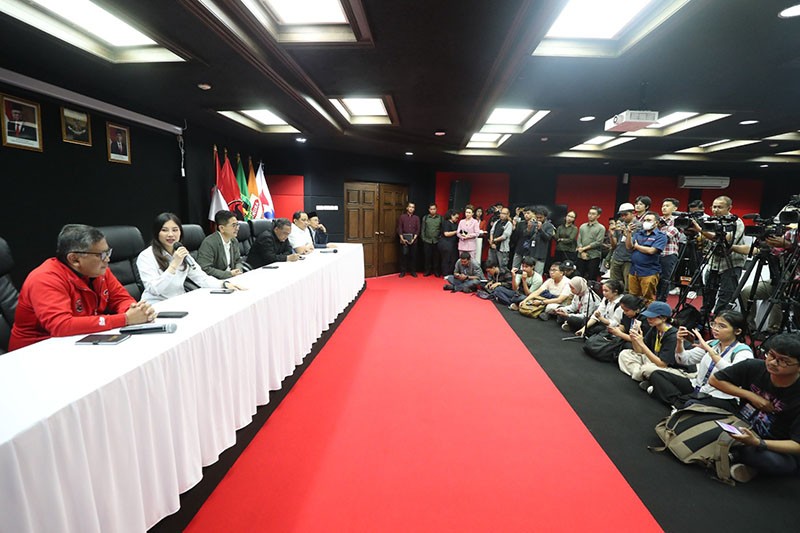 Arsjad Rasjid Kenalkan Wakil Ketua TPN yang Baru, Ada Angela Tanoesoedibjo - Bagian 4