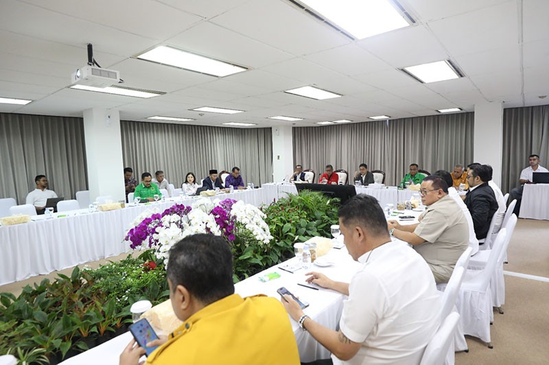 Arsjad Rasjid Kenalkan Wakil Ketua TPN yang Baru, Ada Angela Tanoesoedibjo - Bagian 5