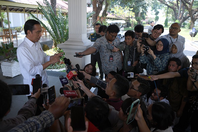 Presiden Jokowi Terima Surat Pengunduran Diri Mentan SYL - Bagian 3