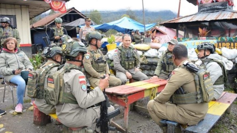 Kaops Damai Cartenz Motivasi Personel di Puncak: Pasukan Terbaik yang Tugas di Sini