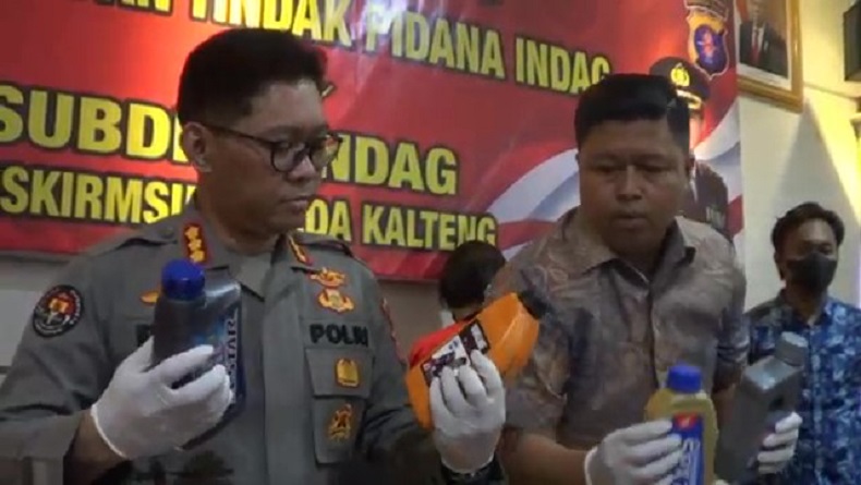 Polda Kalteng Bongkar Perdagangan Oli Palsu, 4 Pelaku Ditangkap 1 di Antaranya Perempuan