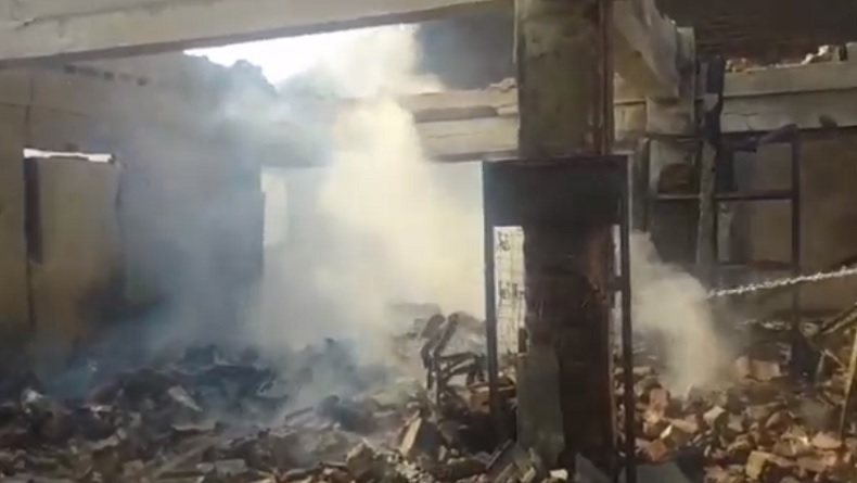 Kebakaran di Pasar Poncowarno Lampung Tengah, 8 Toko Ludes