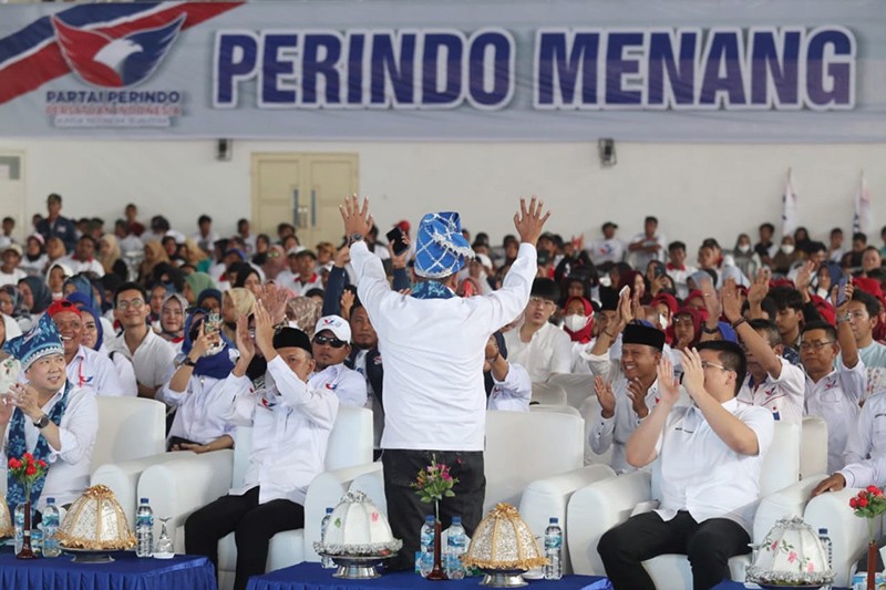 Ketum Partai Perindo Orasi Bakar Semangat Ribuan Kader DPRT Palu - Bagian 2