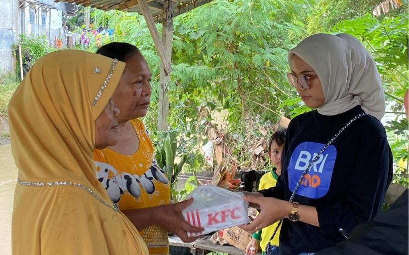 BRI Peduli Salurkan Bantuan kepada Korban Banjir Bandang di Binjai