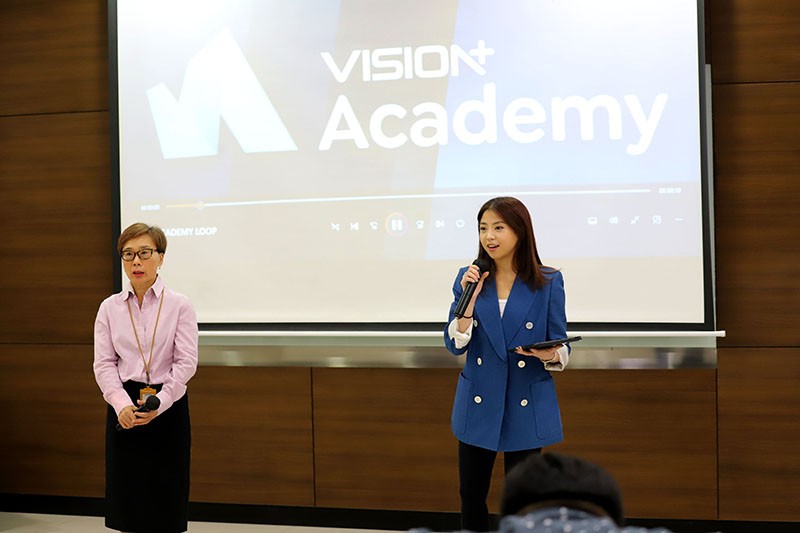 Antusiasme Peserta Ikuti Program Vision+ Academy - Bagian 2