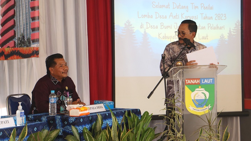 Sadar Perangi Korupsi, Pj Bupati Tanah Laut Apresiasi Desa Bumi Jaya Peduli  