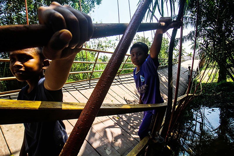 Jembatan Gantung Penghubung 6 Kecamatan di Aceh Utara Ambruk - Bagian 2