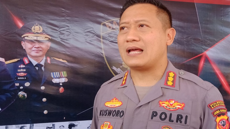 title Pilkades Serentak di Kabupaten Bandung, Polisi Tempatkan 5 Petugas Jaga 1 TPS Pilkades Serentak di Kabupaten Bandung, Polisi Tempatkan 5 Petugas Jaga 1 TPS