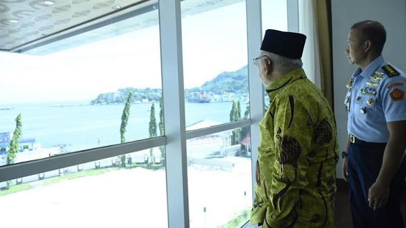 Cerita Wapres Berkantor di Papua, Ruang Kerja Menghadap Laut dan Menyenangkan