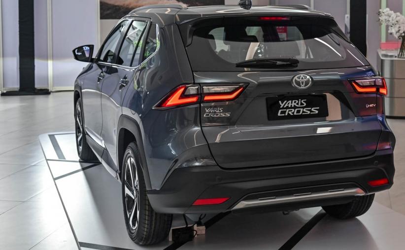 apa beda yaris hayker dengan yang biasa