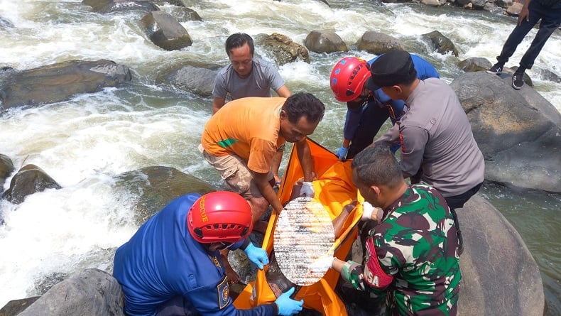 Lansia Tewas di Sungai Cimandiri Sukabumi, Jasad Ditemukan Mengambang