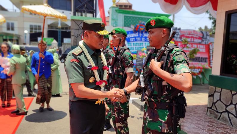 Pangdam IV/Diponegoro Ingatkan Prajurit dan Persit dalam Bermedsos: Jangan Gampang Panas!